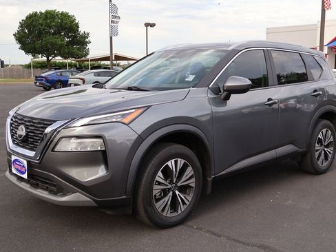 Used 2023 Nissan Rogue SV w/ SV Premium B Package FWD image 9