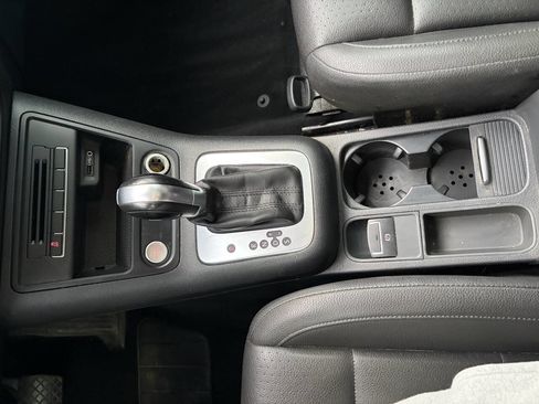 Used 2017 Volkswagen Tiguan Wolfsburg Edition image 22