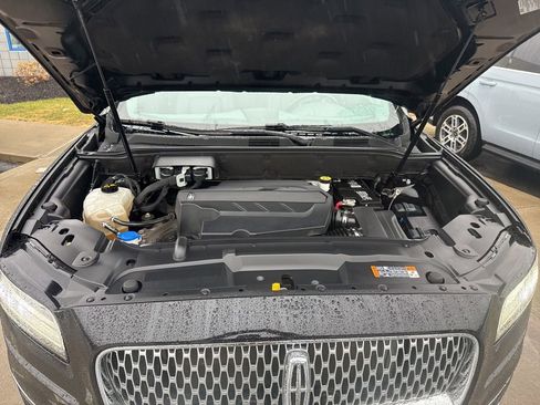 Used 2019 Lincoln Nautilus Reserve w/ Ultimate Package image 52