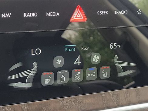 Used 2025 Genesis GV80 2.5T Select AWD/4WD image 19