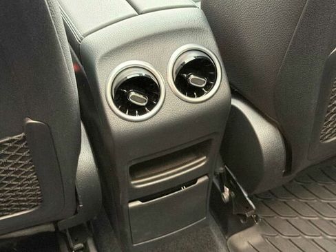 Certified 2025 Mercedes-Benz GLB 250 image 16