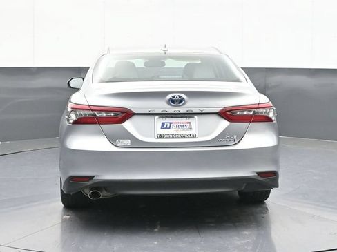 Used 2024 Toyota Camry XLE FWD image 10