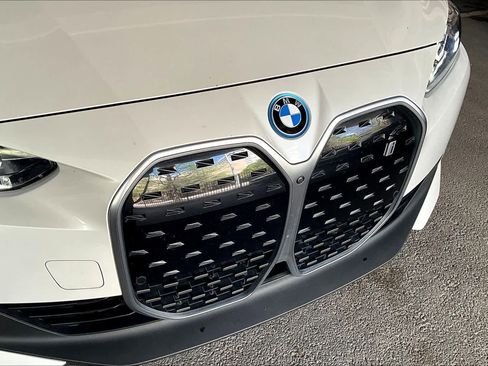 Used 2023 BMW i4 eDrive35 w/ Premium Package RWD image 29