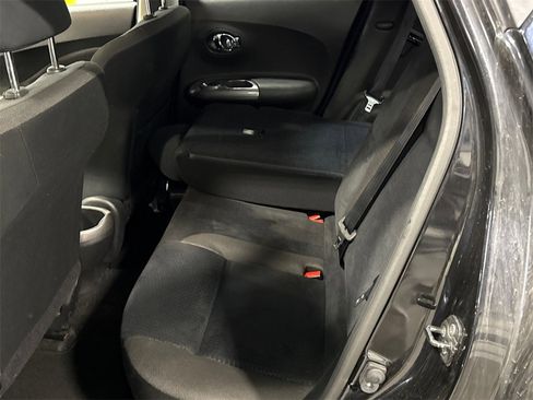 Used 2013 Nissan Juke SV image 8