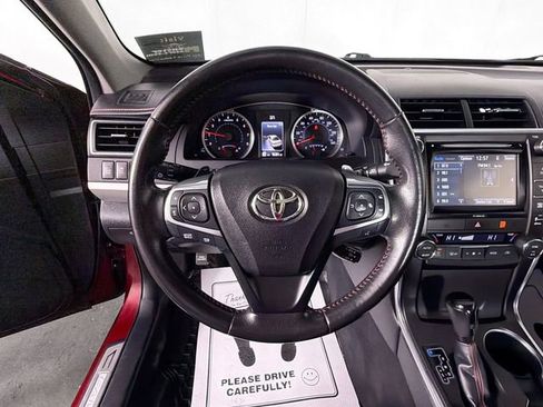 Used 2016 Toyota Camry SE FWD image 11