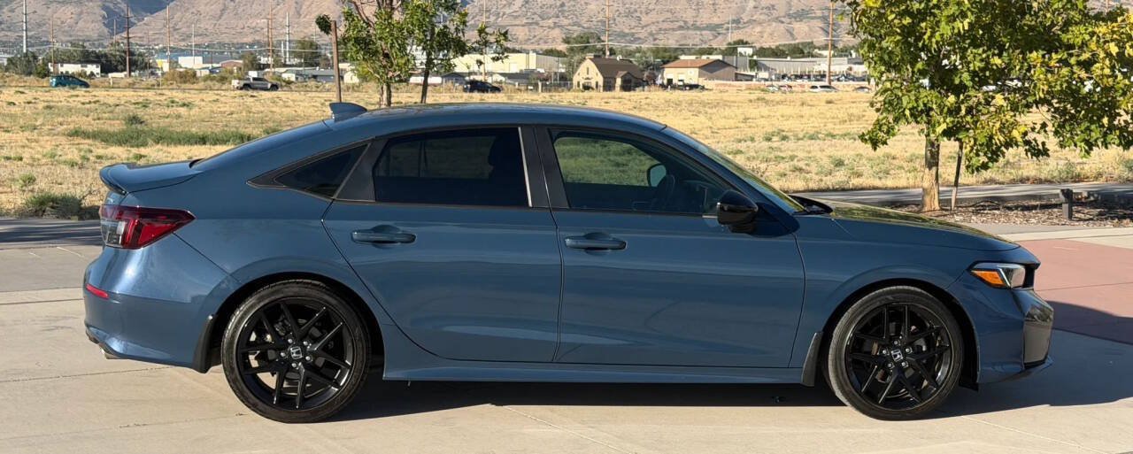 Used 2025 Honda Civic Sport image 5