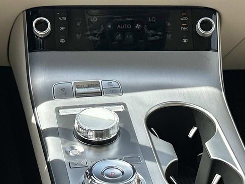 New 2026 Genesis GV70 2.5T Advanced image 29