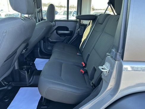 Used 2021 Jeep Wrangler Unlimited Sport image 10