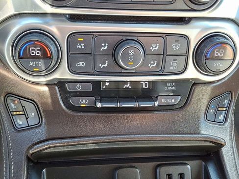 Used 2019 Chevrolet Tahoe Premier image 18