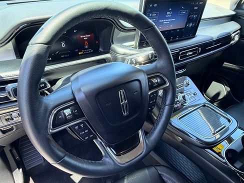 Used 2023 Lincoln Nautilus AWD w/ Premium Package image 24