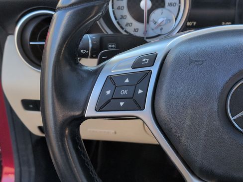 Used 2016 Mercedes-Benz SLK 300 image 19