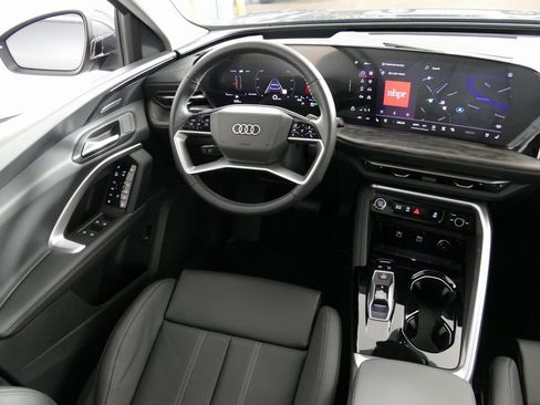 New 2025 Audi Q5 Premium Plus image 24