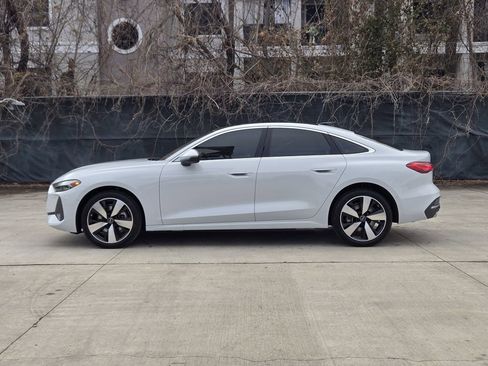 New 2025 Audi A5 2.0T Prestige image 7