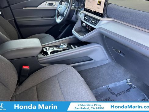 Used 2025 Ford Explorer Active AWD/4WD image 20