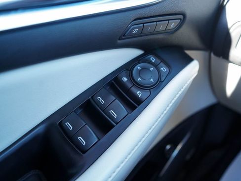 Used 2023 Buick Enclave Premium w/ Experience Buick Package image 24