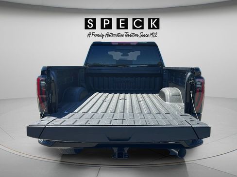New 2026 GMC Sierra 2500 AT4 AWD/4WD image 9