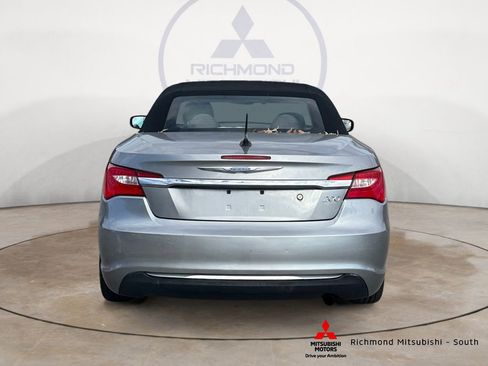 Used 2013 Chrysler 200 Touring image 4