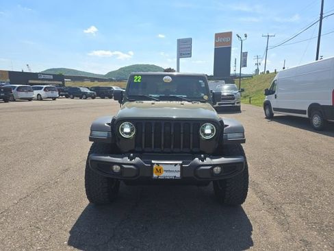 Used 2022 Jeep Wrangler Unlimited Sport AWD/4WD image 3