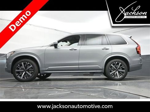 New 2025 Volvo XC90 B5 Core w/ Protection Package image 33