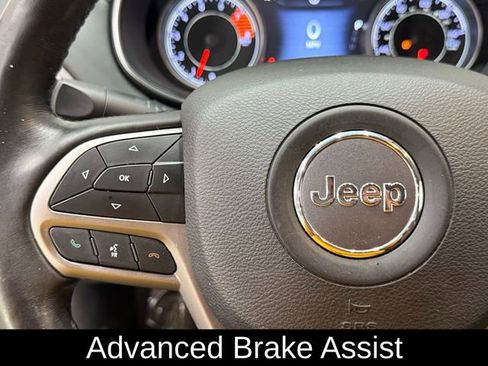 Used 2019 Jeep Cherokee Overland w/ Technology Group image 8