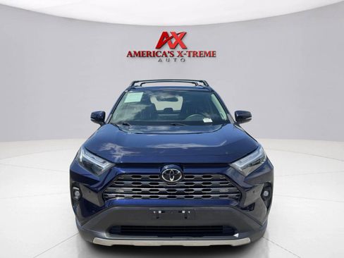 Used 2022 Toyota RAV4 Limited FWD image 9