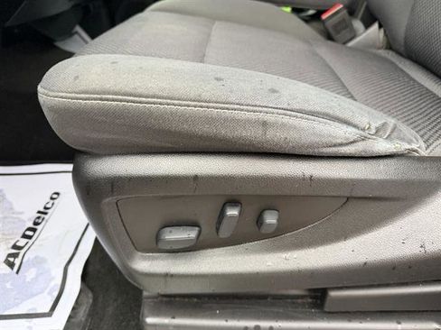 Used 2018 Chevrolet Silverado 1500 LT w/ All Star Edition image 28