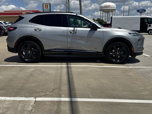 Certified 2025 Buick Envision Sport Touring AWD/4WD image 4
