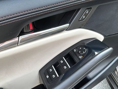 Used 2023 MAZDA MAZDA3 s image 18