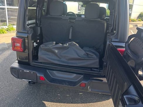 Used 2024 Jeep Wrangler Sport AWD/4WD image 7