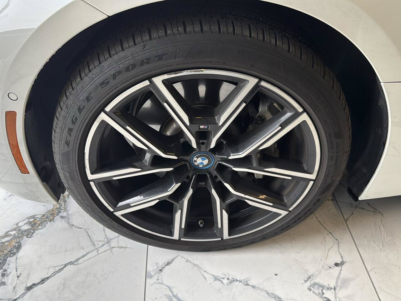 Used 2024 BMW i4 eDrive40 w/ M Sport Package RWD image 33