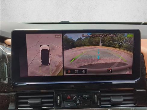New 2026 Nissan Pathfinder Platinum AWD/4WD image 12