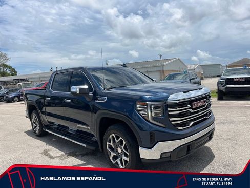 Used 2023 GMC Sierra 1500 SLT w/ SLT Premium Plus Package AWD/4WD image 2