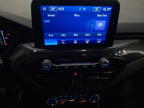 Used 2024 Ford Escape ST-Line image 25