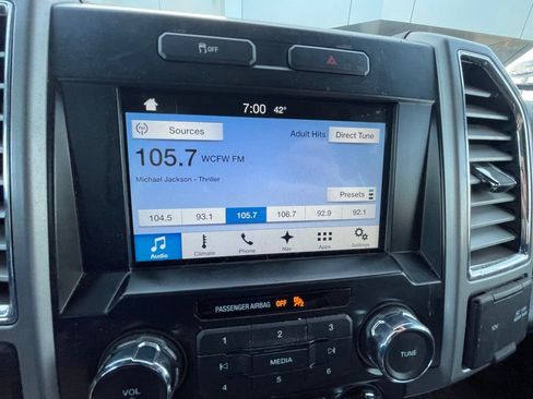 Used 2016 Ford F150 Lariat image 14