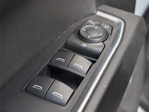 Used 2022 GMC Sierra 1500 Elevation image 15