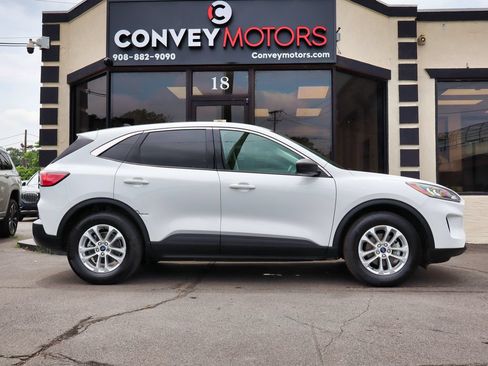 Used 2022 Ford Escape SE AWD/4WD image 5