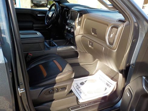 Used 2019 GMC Sierra 1500 AT4 w/ AT4 Premium Package AWD/4WD image 28