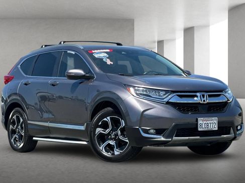 Used 2018 Honda CR-V Touring image 2