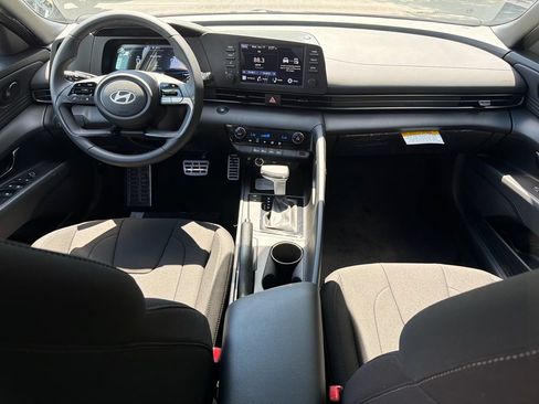 New 2026 Hyundai Elantra Sport FWD image 21