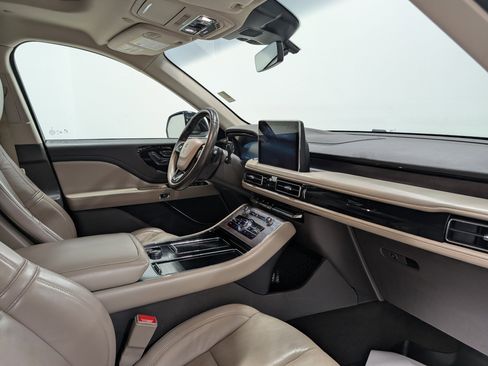 Used 2021 Lincoln Aviator Reserve w/ Elements Package Plus image 21