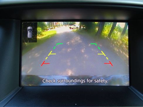 Used 2019 Nissan Pathfinder SV image 24