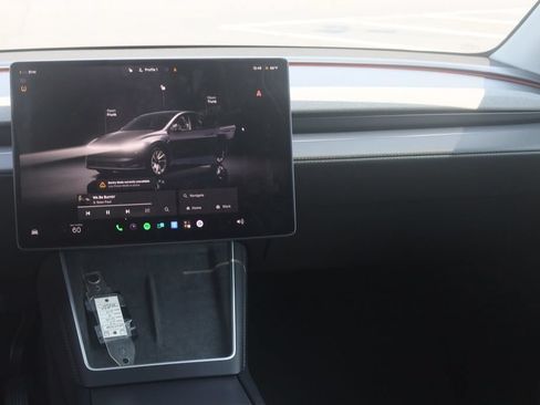 Used 2026 Tesla Model Y Long Range AWD/4WD image 17