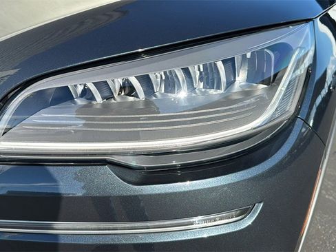 Used 2023 Lincoln Aviator Reserve image 6