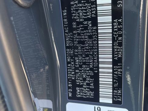 New 2025 Toyota Camry LE image 30