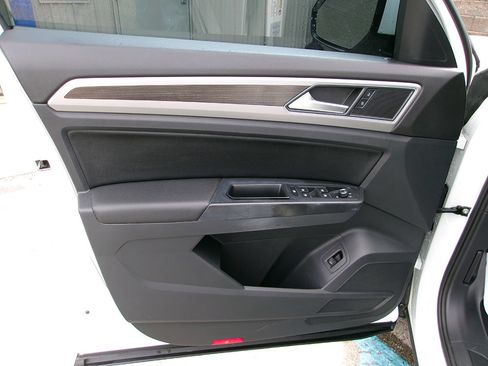 Used 2019 Volkswagen Atlas SE w/ Panoramic Sunroof Package AWD/4WD image 20