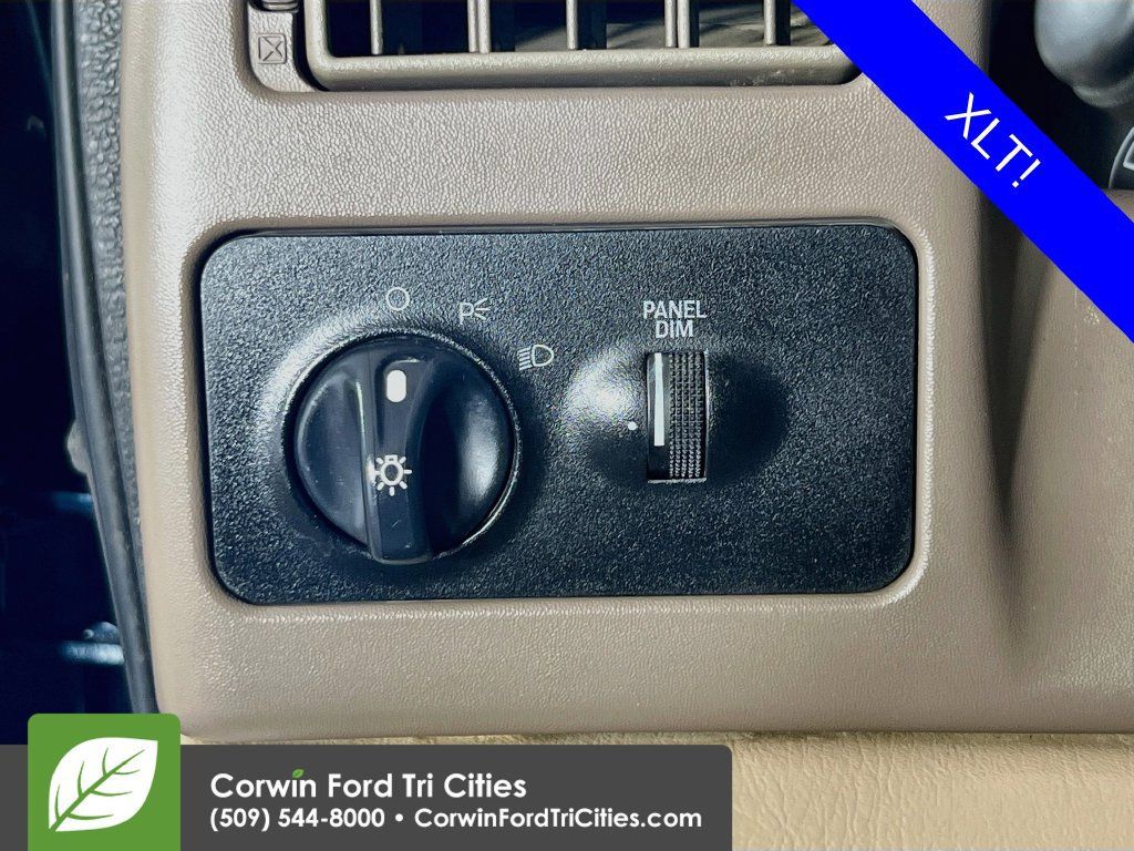 Used 1999 Ford F250 XLT AWD/4WD image 17
