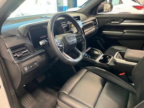 Used 2026 GMC Terrain Elevation w/ Elevation Premium Package FWD image 23