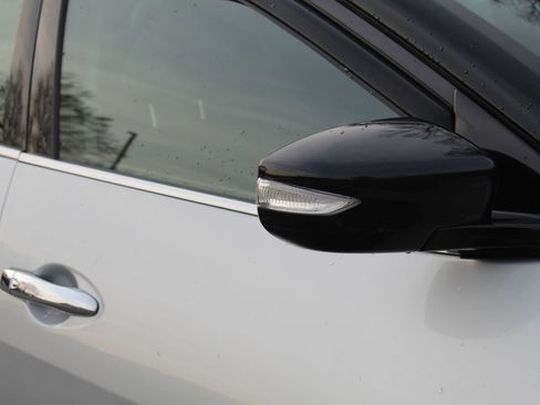 Used 2017 Nissan Maxima SR w/ Midnight Edition image 38