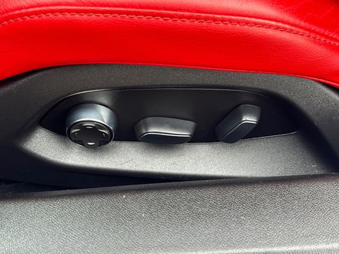 Used 2021 Chevrolet Corvette Stingray Preferred Cpe w/ Z51 Performance Package image 9