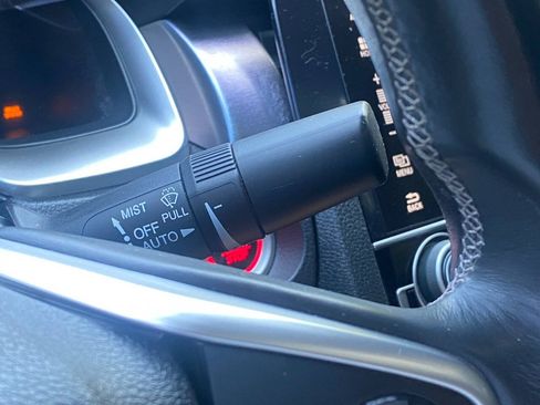 Used 2016 Honda Civic Touring image 19